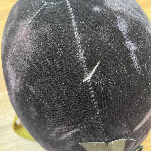 Vintage Olympian Equestrian Riding Helmet Black Velvet Women's Size 7 1/8 in Box - Picture 8 of 13